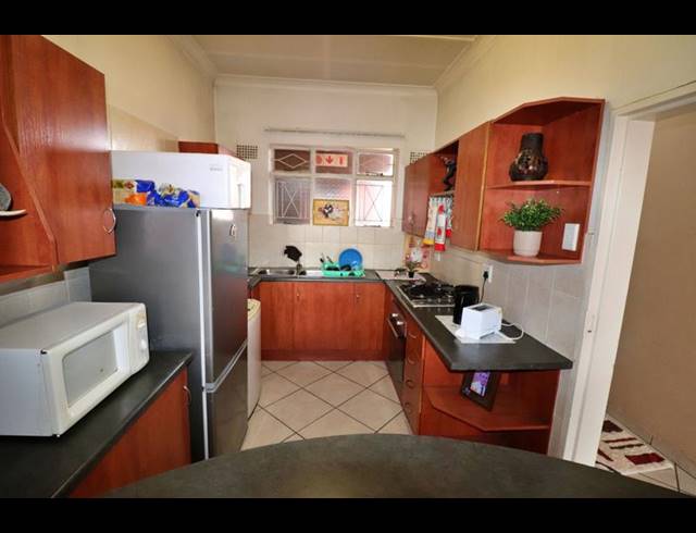 2 BEDROOM APARTMENT FOR SALE IN PRIMROSE